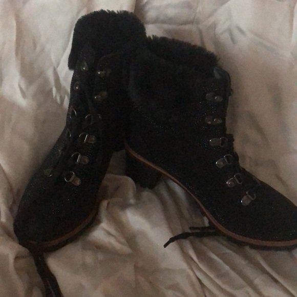 Nanette Lepore Sparkly Black Booties with Laces NWOT Sz 8.5 - Picture 10 of 10